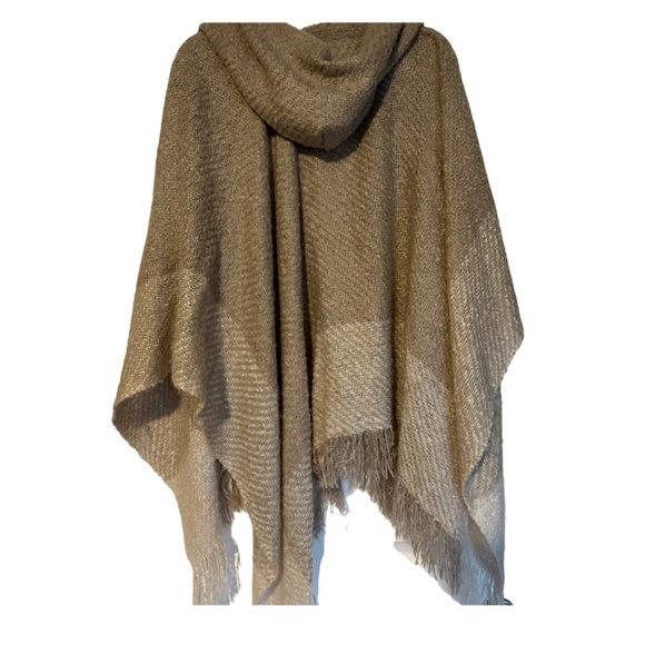 NWT MIXIT Taupe Shimmer Boucle Shrug/Wrap/Shawl/Poncho with Hood - Picture 2 of 6